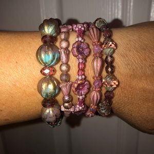 Stretch bracelets glass beads pinks 5 each